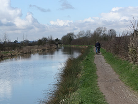 Cycling on the towpath