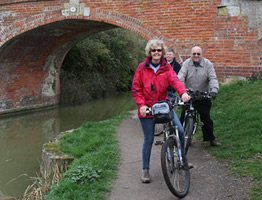 Biking on the Kennet and Avon Canal