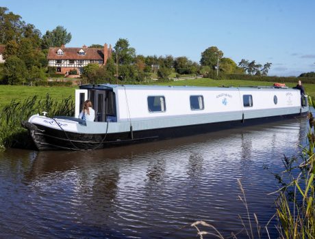 The TR-Poppy class canal boat